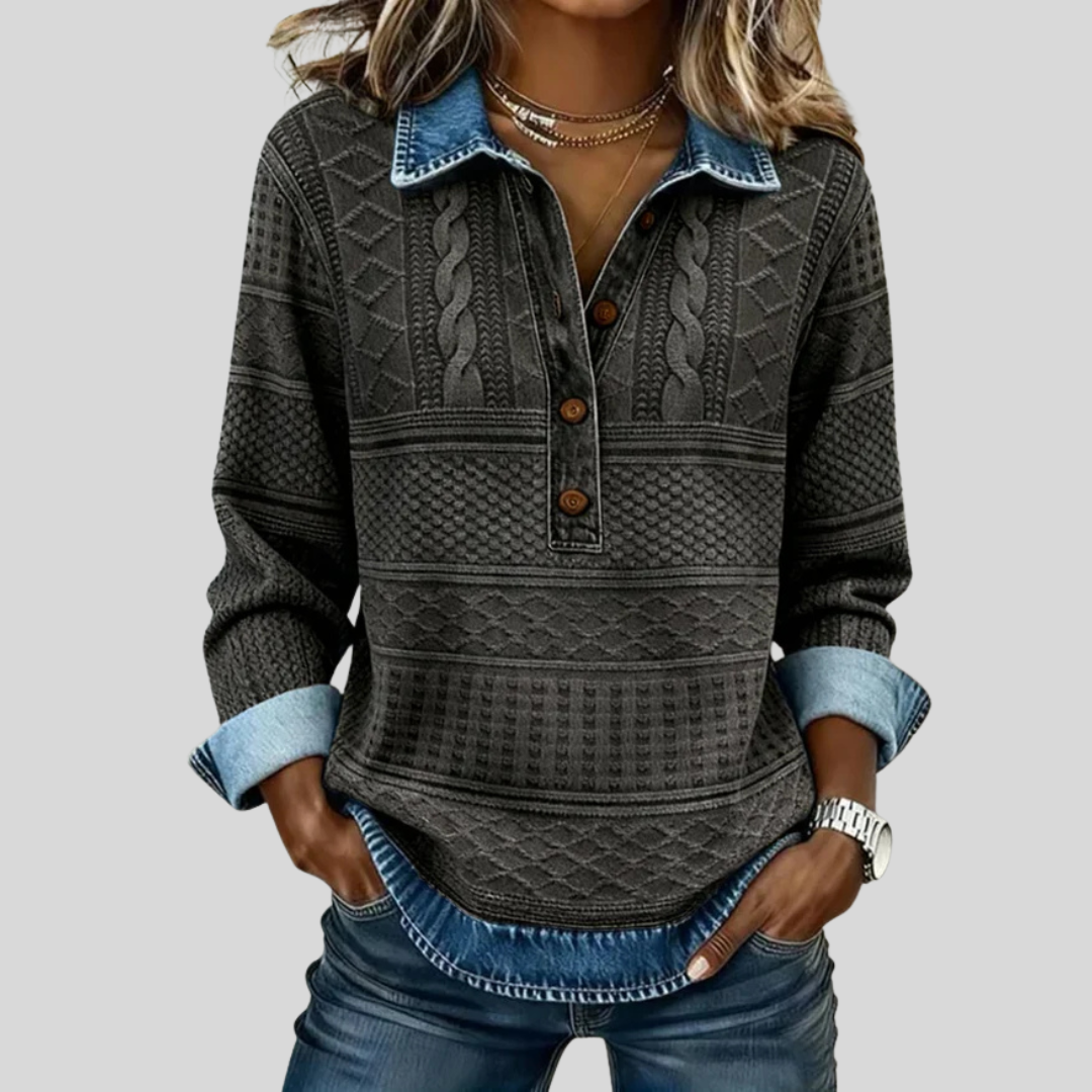 DOROTA - TEKSTUROWANY DZIANINOWY TOP Z KOŁNIERZYKIEM ZAPIĘTYM NA GUZIKI