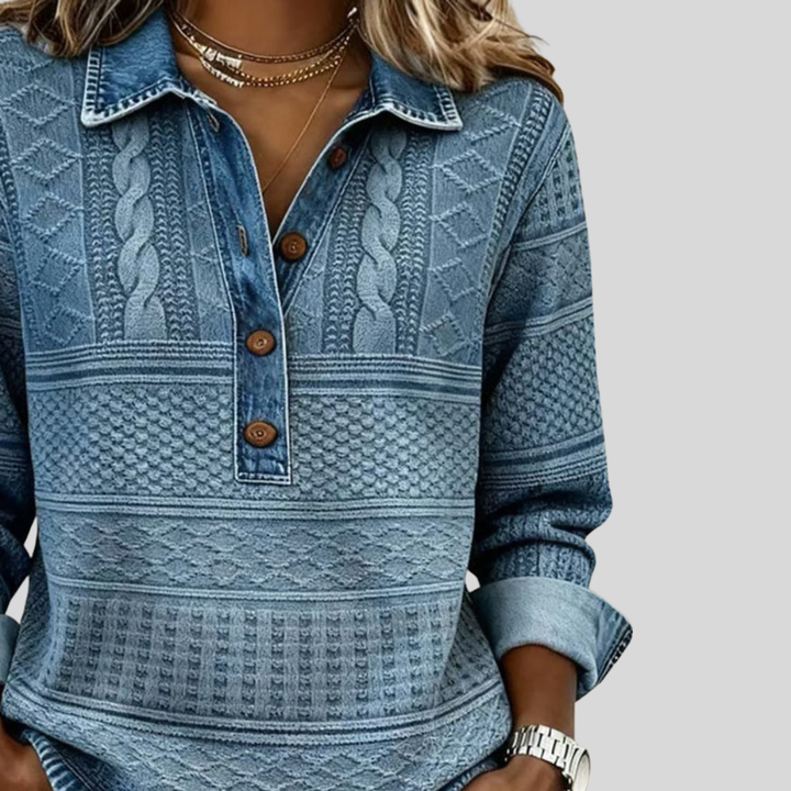 DOROTA - TEKSTUROWANY DZIANINOWY TOP Z KOŁNIERZYKIEM ZAPIĘTYM NA GUZIKI