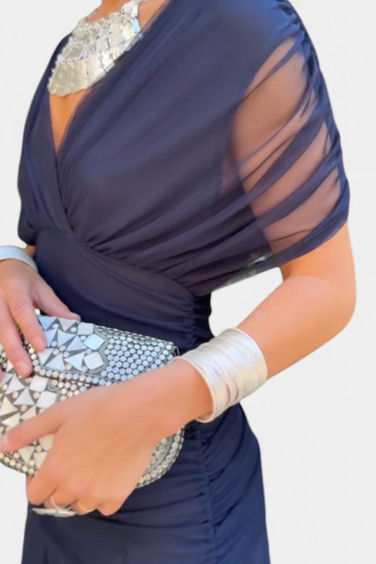 Magda - Długa sukienka kwiatowa z dekoltem w serek